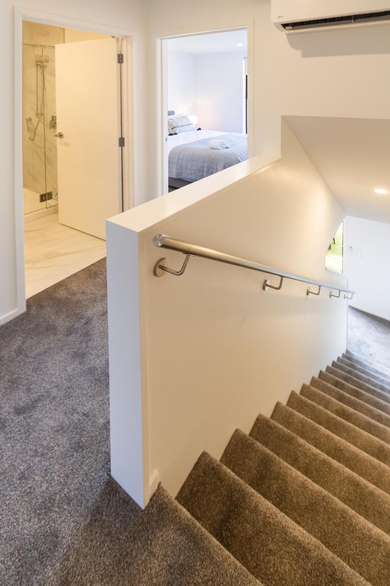 Chic 2-Bed Gem: Trust Arena Proximity - West Akl Apartment Auckland Exterior photo